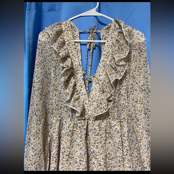 Prettylittlething dress
Size 6
Super cute
New - Picture 6 of 11